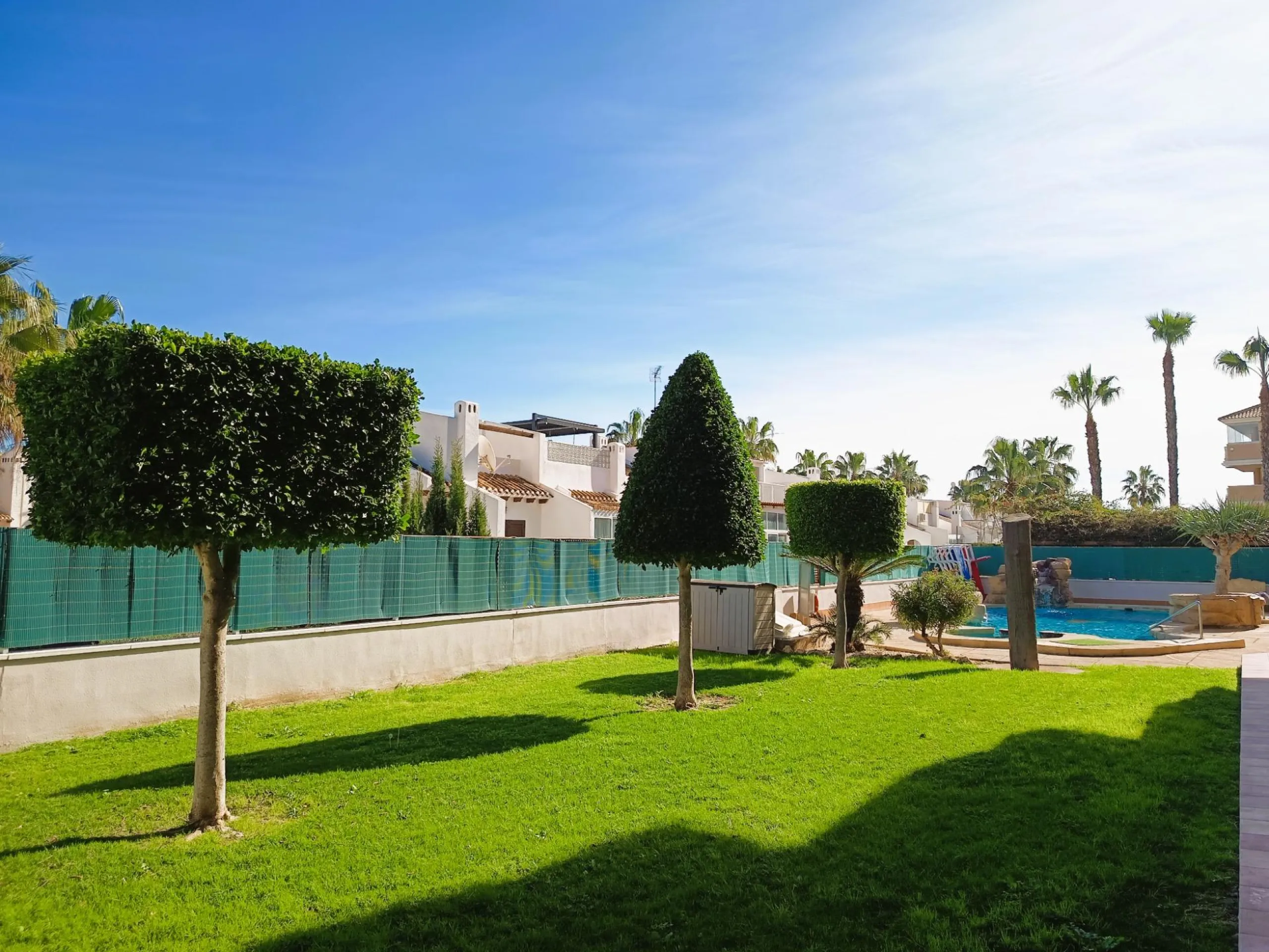Penthouse with sun terrace and sea views in Cabo Roig