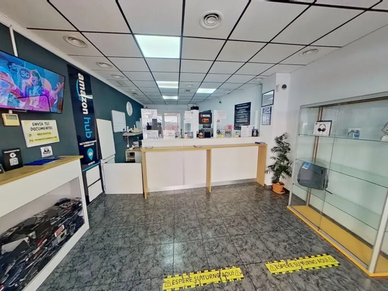 TRANSFER - Spacious Office for Rent - Opportunity in Torrevieja, Habaneras Area