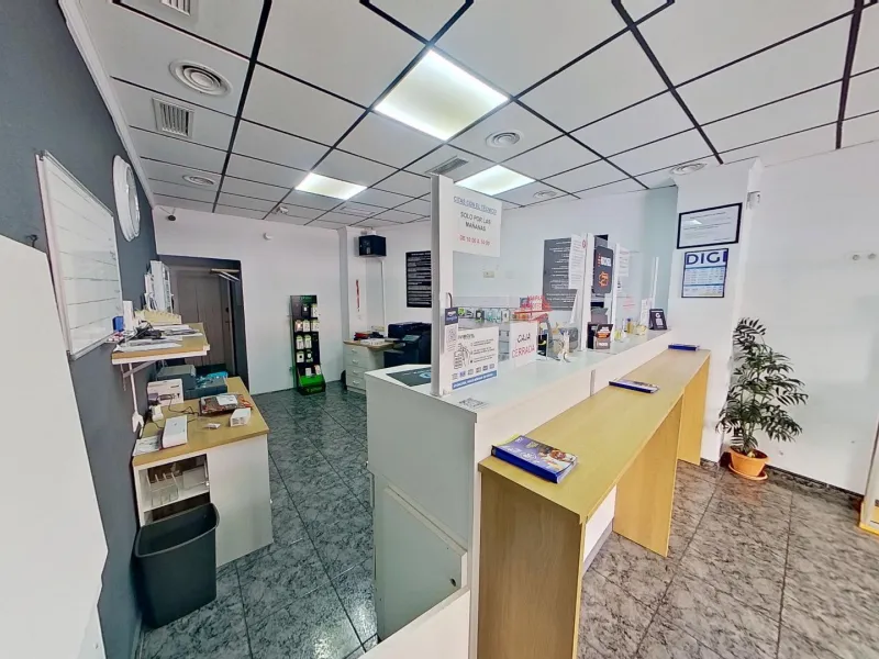 TRANSFER - Spacious Office for Rent - Opportunity in Torrevieja, Habaneras Area