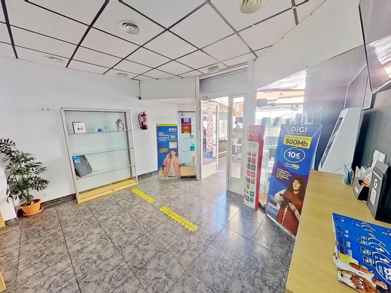 TRANSFER - Spacious Office for Rent - Opportunity in Torrevieja, Habaneras Area
