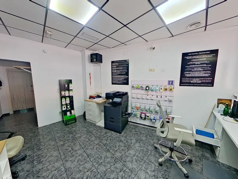 TRANSFER - Spacious Office for Rent - Opportunity in Torrevieja, Habaneras Area