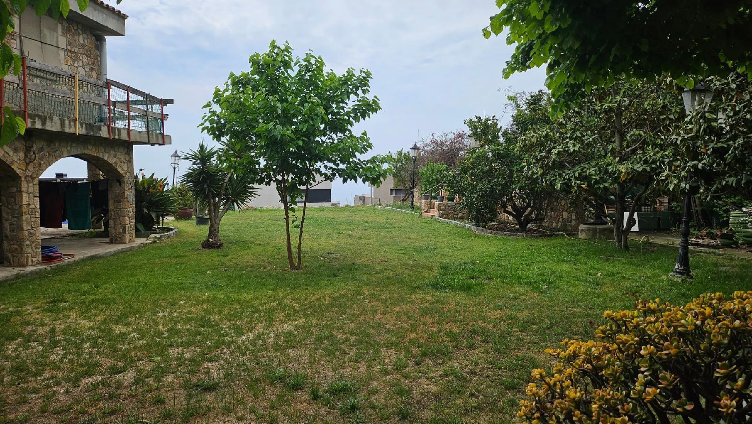 Development plot with residential investment potential in Teia, Barcelona