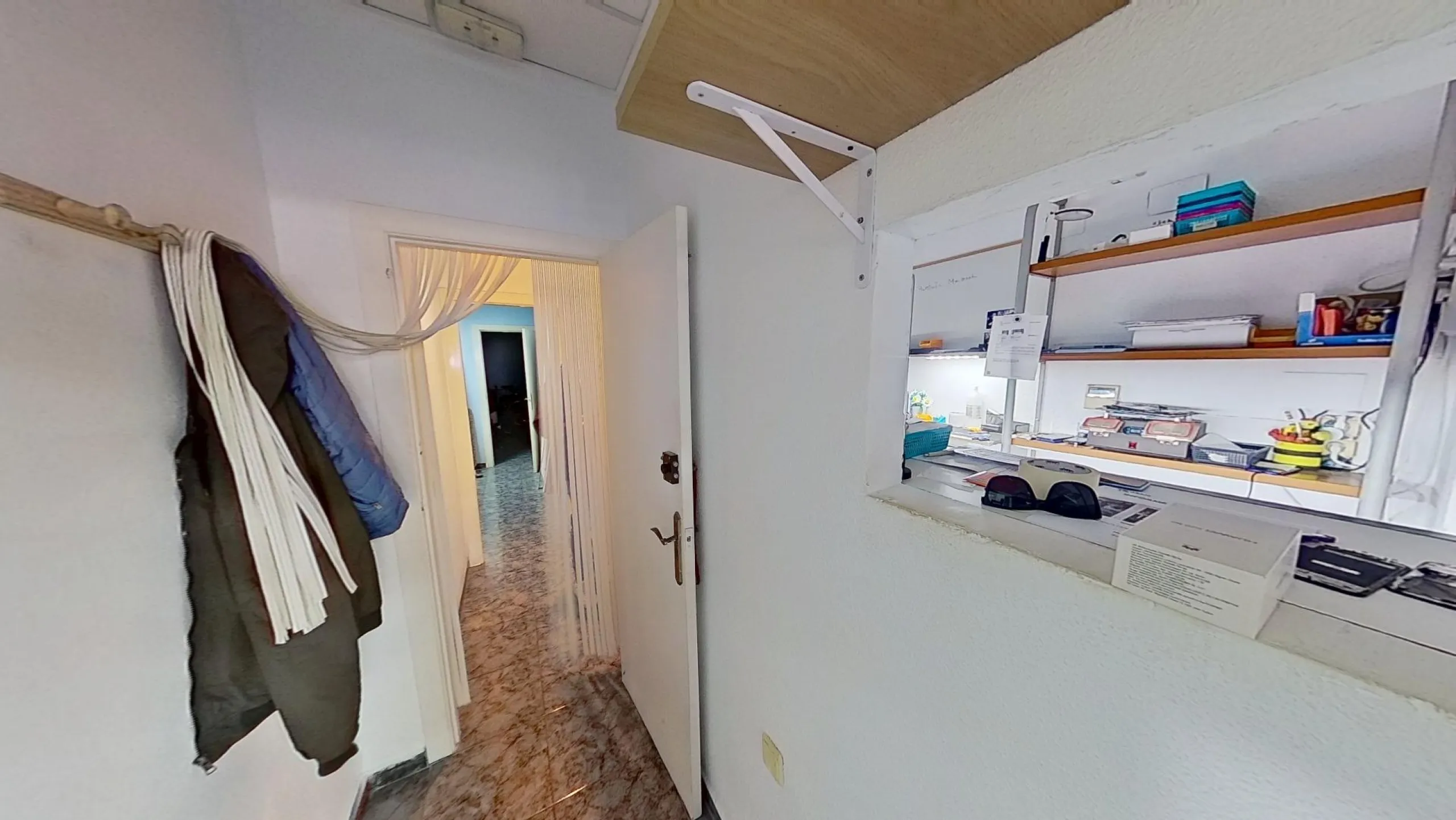 TRANSFER - Spacious Office for Rent - Opportunity in Torrevieja, Habaneras Area