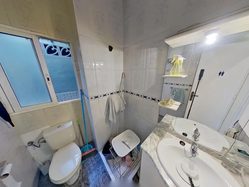 TRANSFER - Spacious Office for Rent - Opportunity in Torrevieja, Habaneras Area