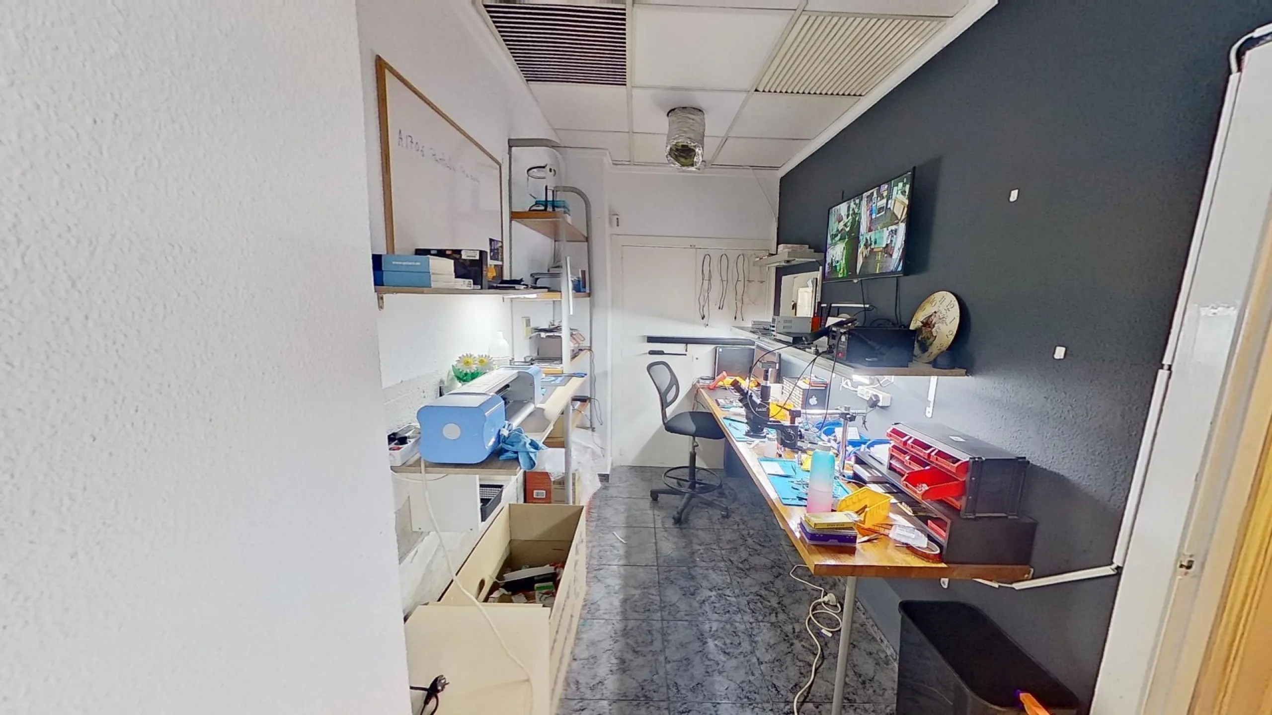 TRANSFER - Spacious Office for Rent - Opportunity in Torrevieja, Habaneras Area