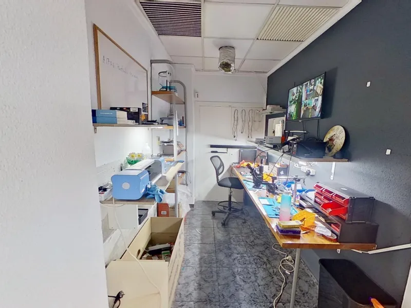 TRANSFER - Spacious Office for Rent - Opportunity in Torrevieja, Habaneras Area