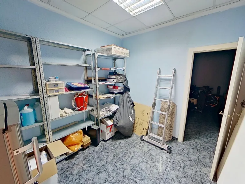 TRANSFER - Spacious Office for Rent - Opportunity in Torrevieja, Habaneras Area
