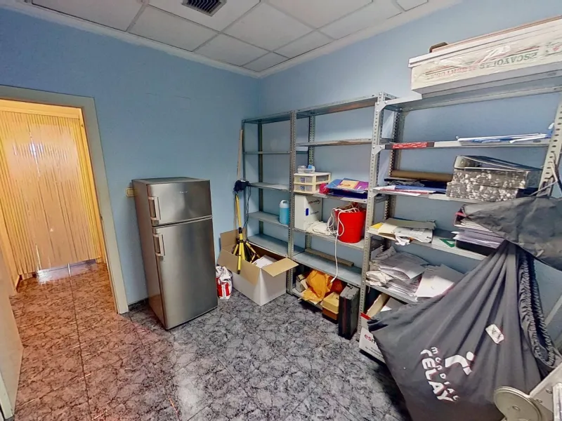 TRANSFER - Spacious Office for Rent - Opportunity in Torrevieja, Habaneras Area