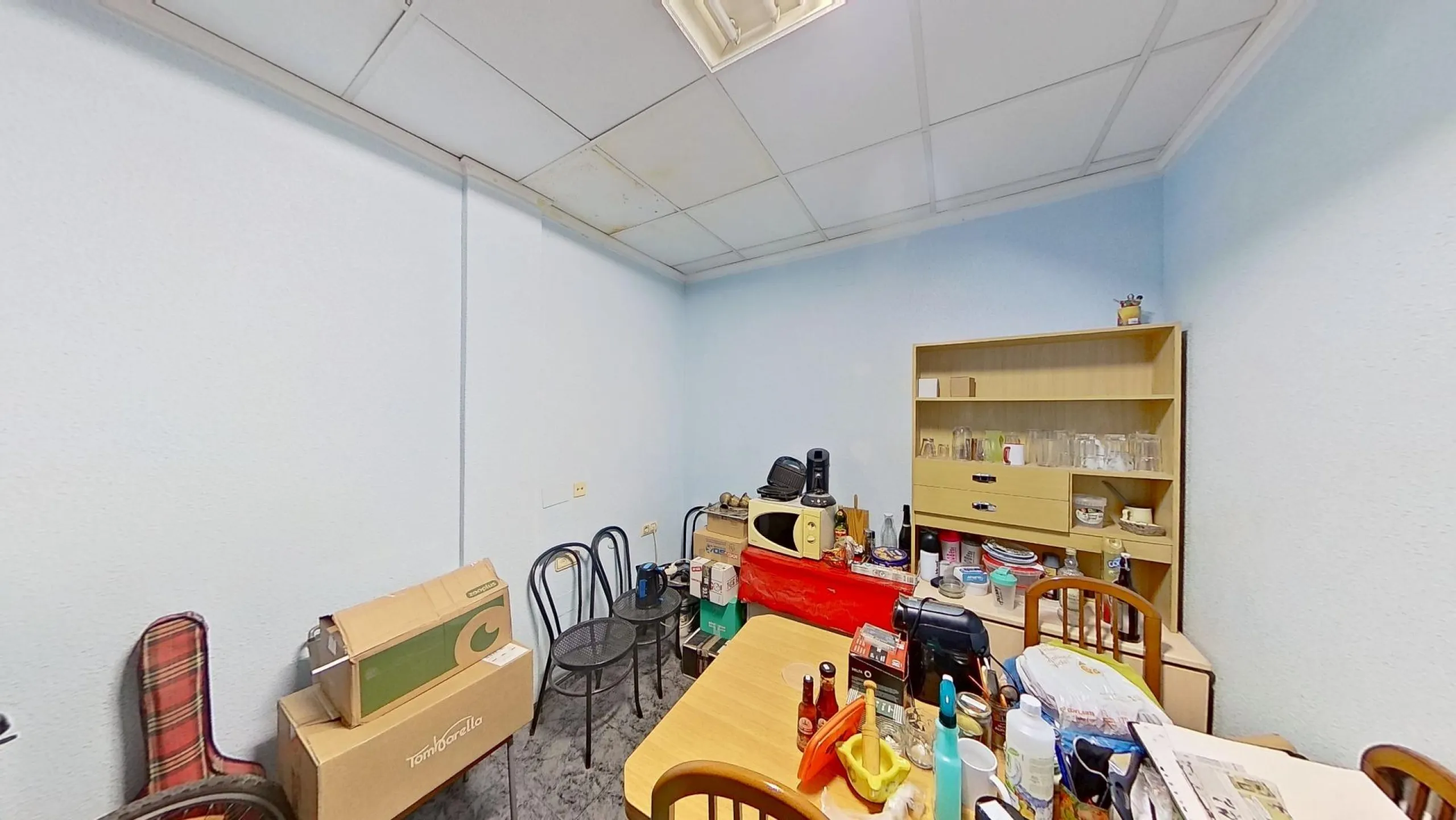 TRANSFER - Spacious Office for Rent - Opportunity in Torrevieja, Habaneras Area