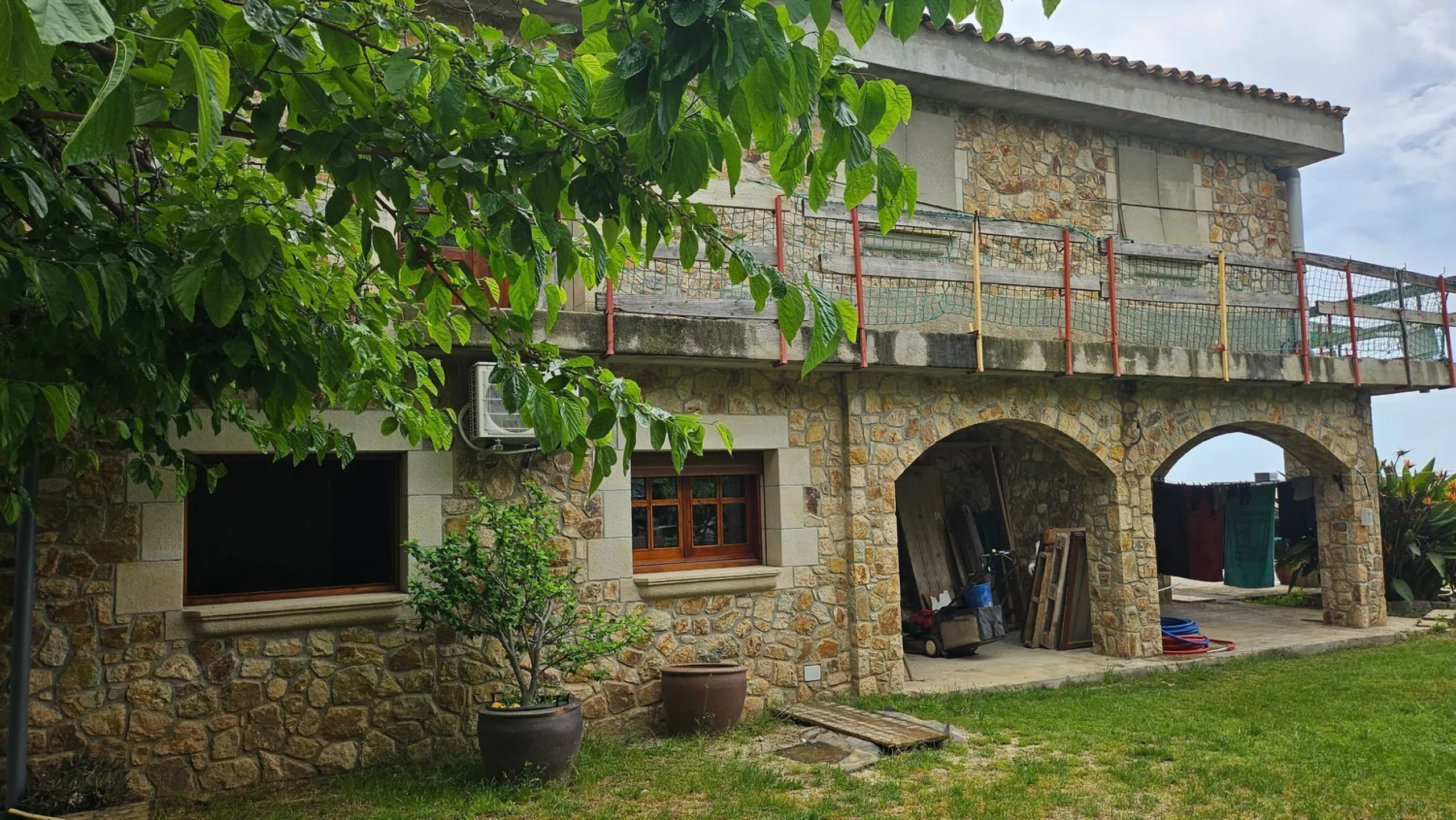 Development plot with residential investment potential in Teia, Barcelona