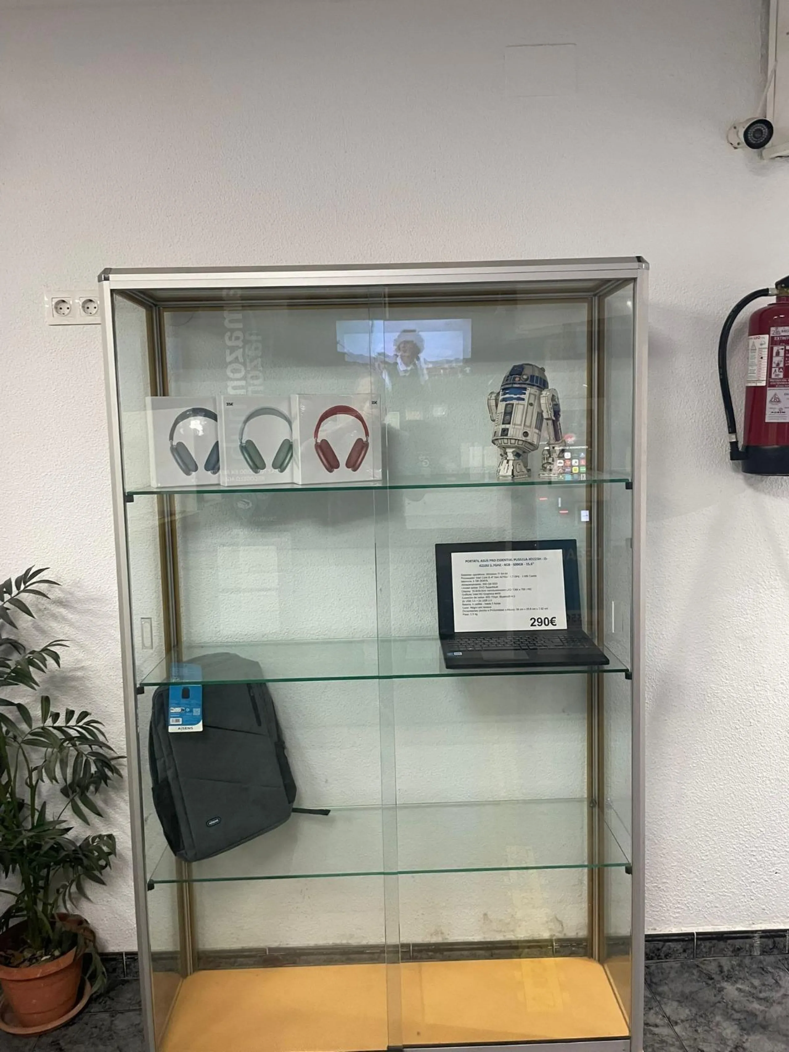 TRANSFER - Spacious Office for Rent - Opportunity in Torrevieja, Habaneras Area