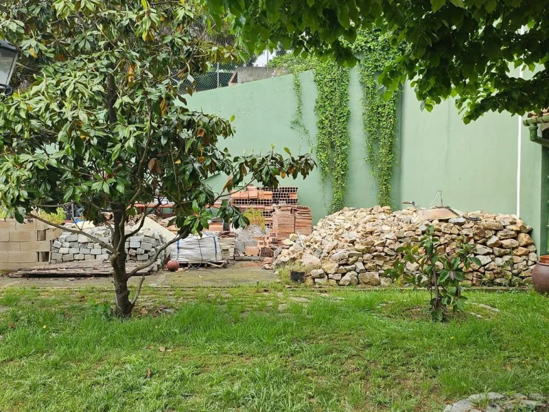 Development plot with residential investment potential in Teia, Barcelona