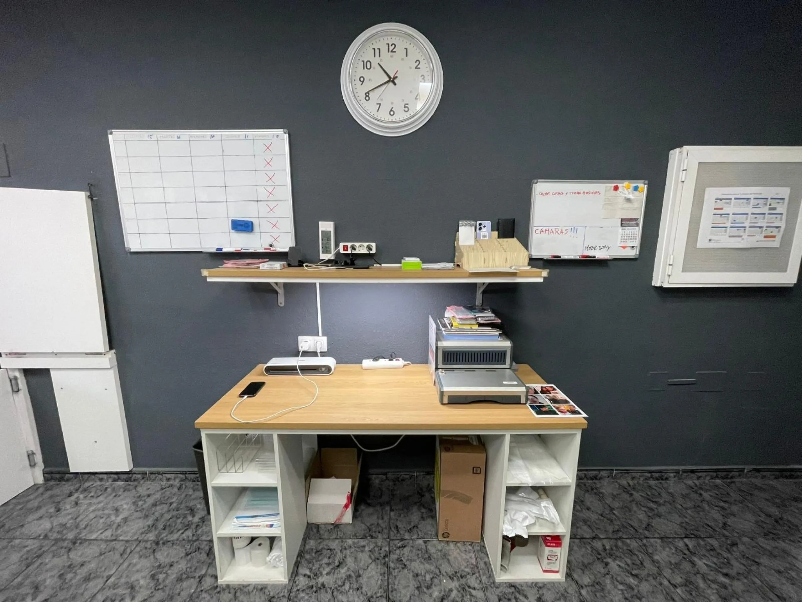 TRANSFER - Spacious Office for Rent - Opportunity in Torrevieja, Habaneras Area