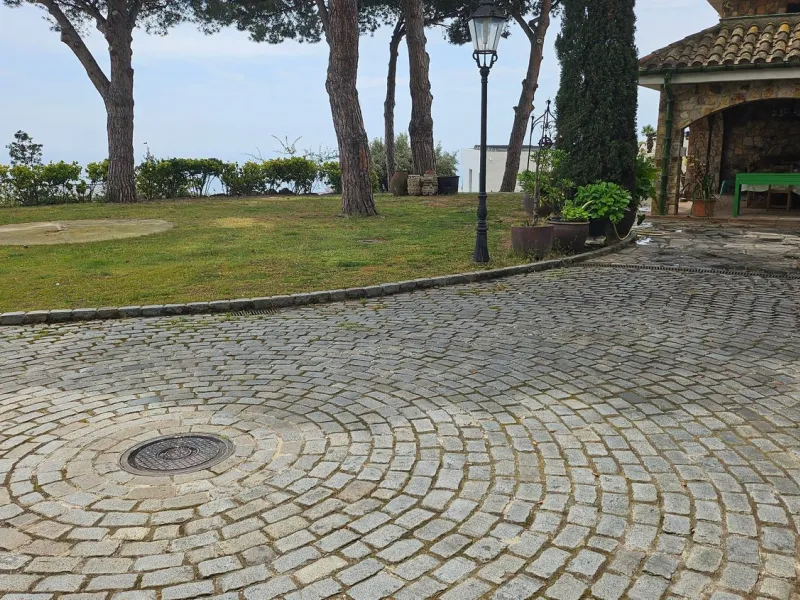 Development plot with residential investment potential in Teia, Barcelona