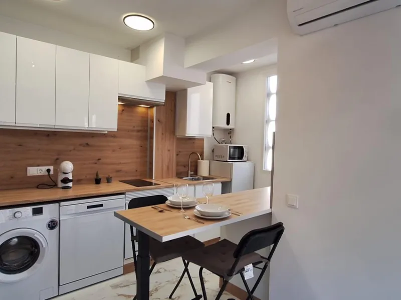 Modern renovated apartment just 400 meters from the sea in Torrevieja