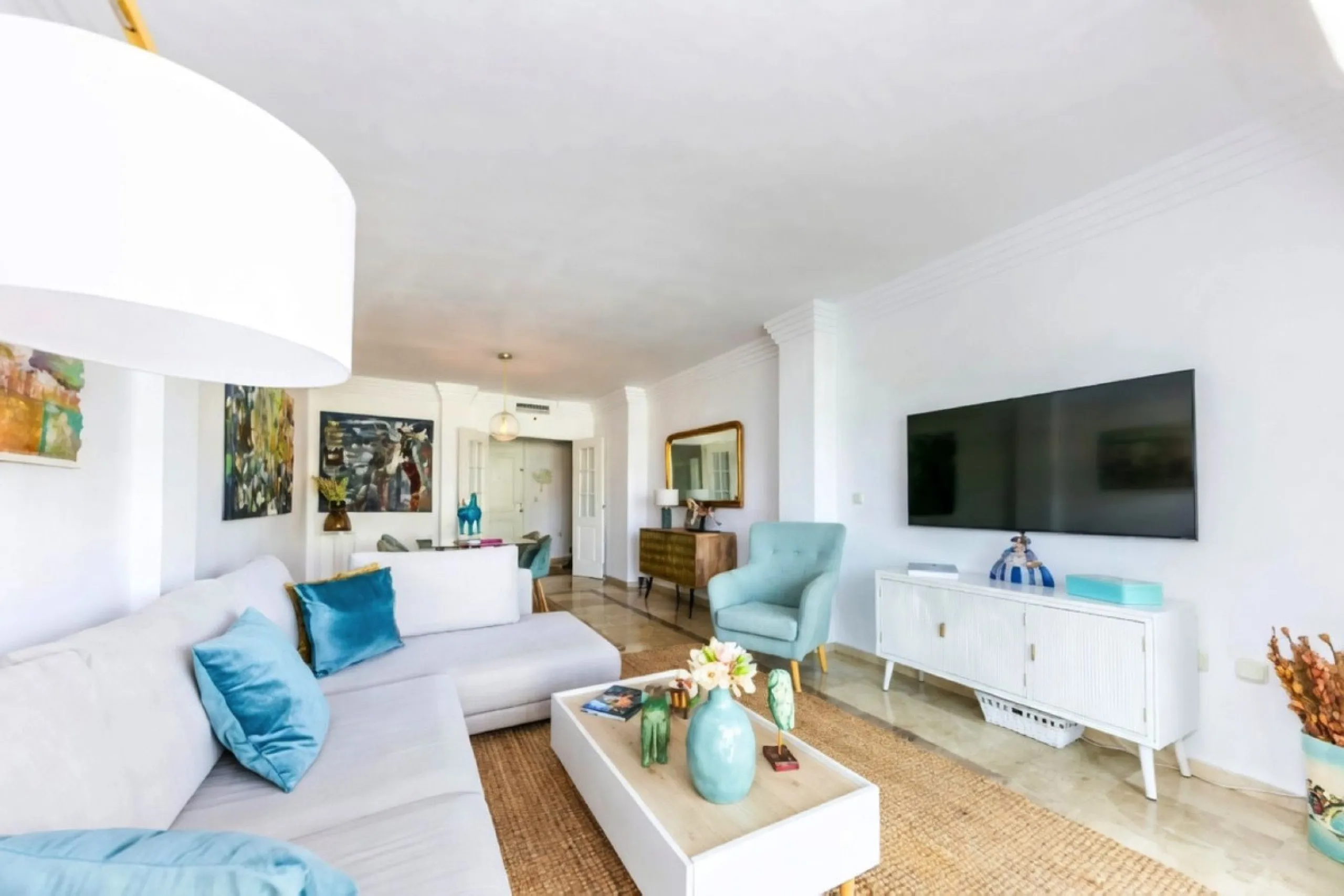 Erdgeschosswohnung mit gültiger Ferienvermietungslizenz – Las Brisas, Nueva Andalucía, Marbella