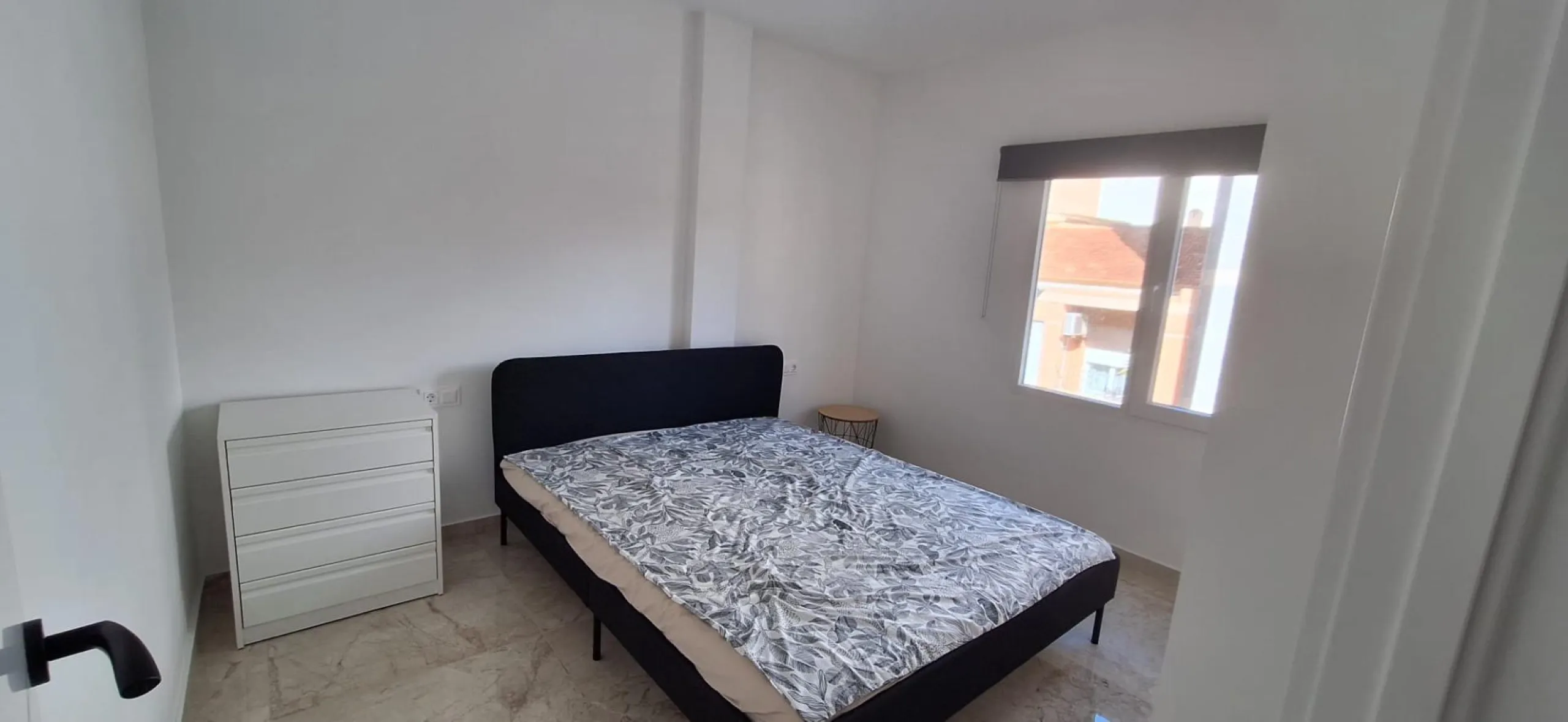 Modern renovated apartment just 400 meters from the sea in Torrevieja