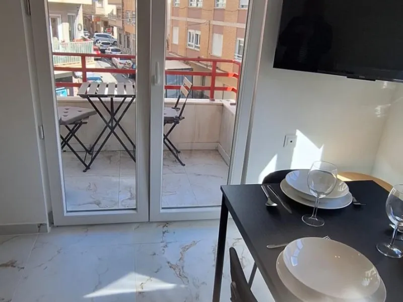 Modern renovated apartment just 400 meters from the sea in Torrevieja