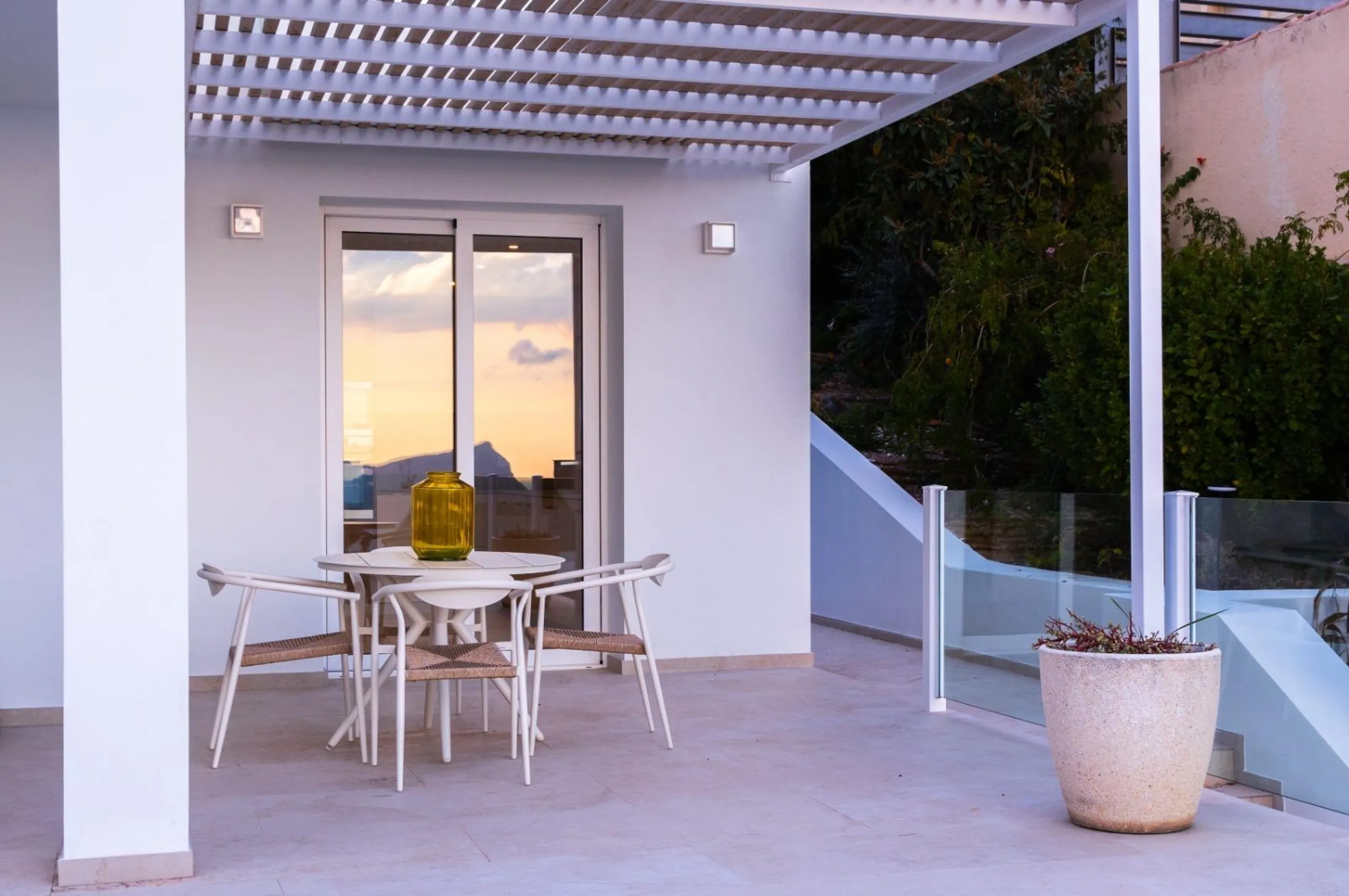 🌴 Villa moderna con vistas al mar en Altea