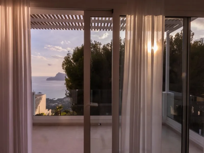🌴 Villa moderna con vistas al mar en Altea