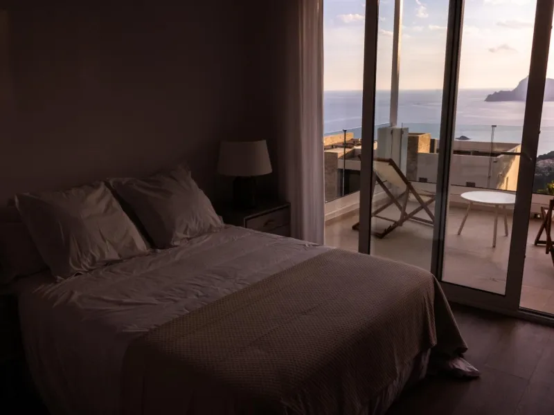 🌴 Villa moderna con vistas al mar en Altea