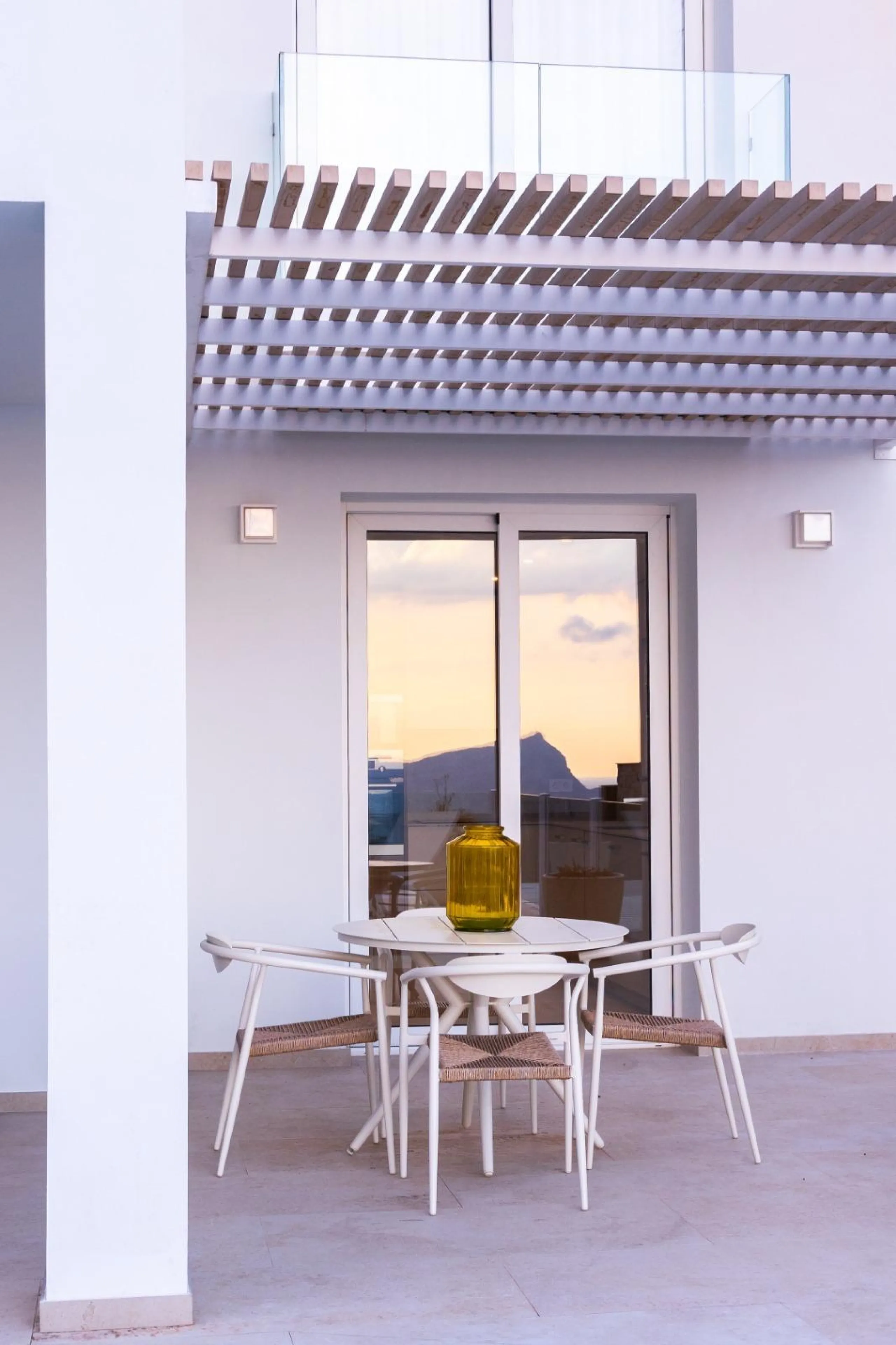 🌴 Villa moderna con vistas al mar en Altea