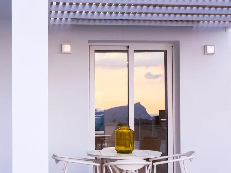 🌴 Villa moderna con vistas al mar en Altea