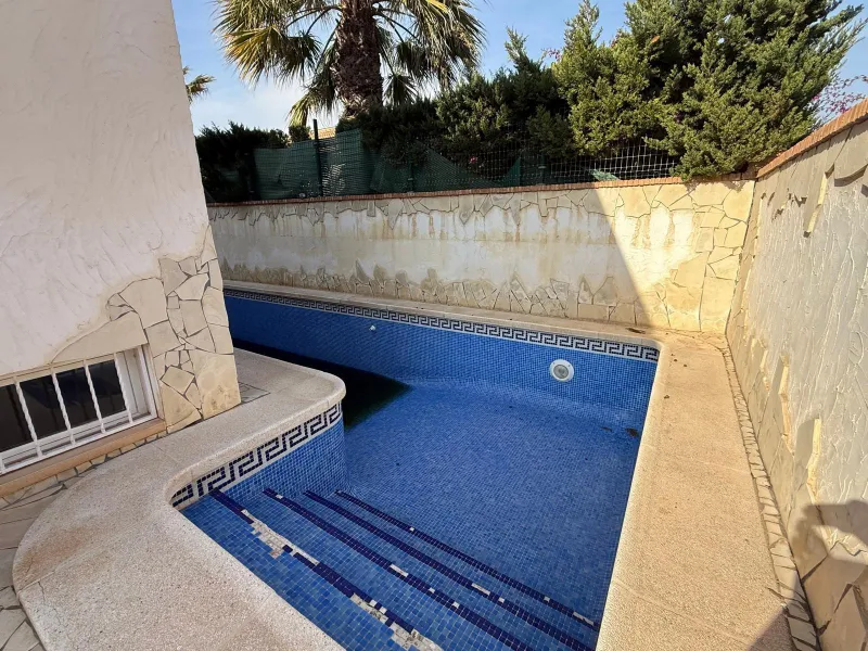 Chalet in La Mata, only 200 meters to the beach