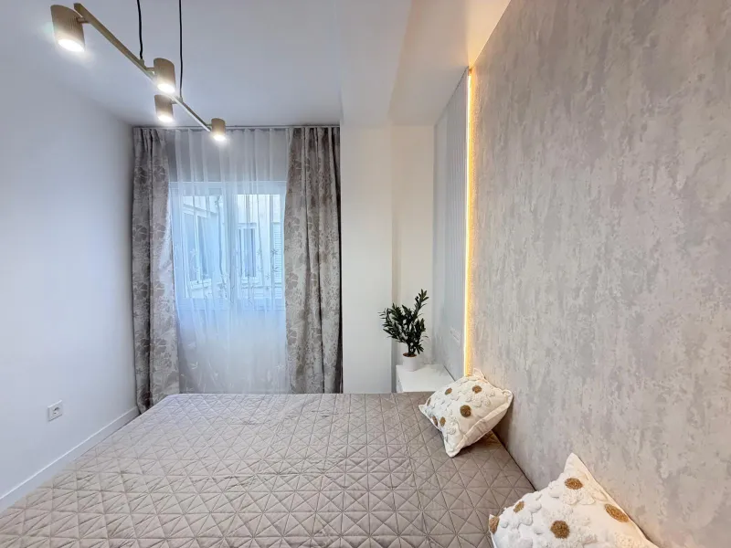 TOTALLY REFORMED PENTHOUSE 250 METERS FROM PLAYA DEL CURA. 3 BEDROOMS. 1 BATHROOM. SURFACE 92 M2. STORAGE ROOM INCLUDED.