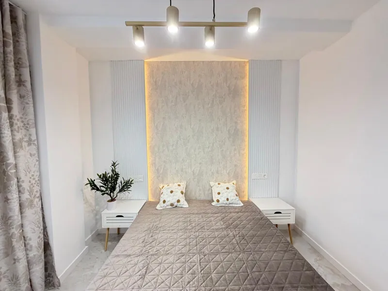TOTALLY REFORMED PENTHOUSE 250 METERS FROM PLAYA DEL CURA. 3 BEDROOMS. 1 BATHROOM. SURFACE 92 M2. STORAGE ROOM INCLUDED.