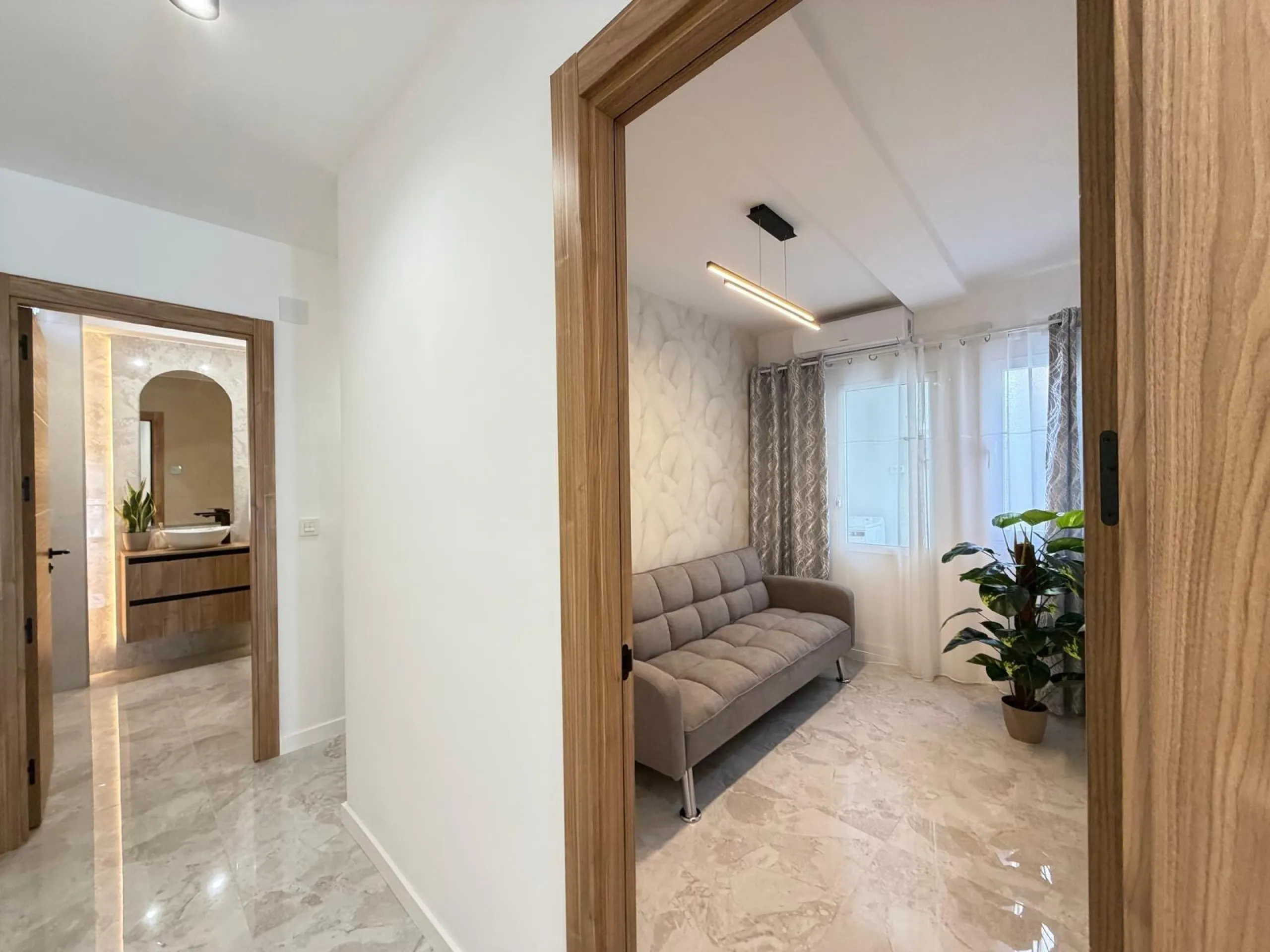 TOTALLY REFORMED PENTHOUSE 250 METERS FROM PLAYA DEL CURA. 3 BEDROOMS. 1 BATHROOM. SURFACE 92 M2. STORAGE ROOM INCLUDED.