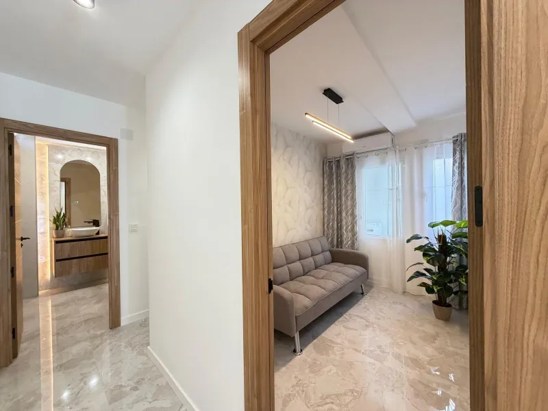 TOTALLY REFORMED PENTHOUSE 250 METERS FROM PLAYA DEL CURA. 3 BEDROOMS. 1 BATHROOM. SURFACE 92 M2. STORAGE ROOM INCLUDED.