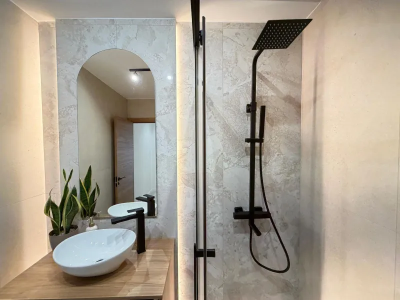TOTALLY REFORMED PENTHOUSE 250 METERS FROM PLAYA DEL CURA. 3 BEDROOMS. 1 BATHROOM. SURFACE 92 M2. STORAGE ROOM INCLUDED.