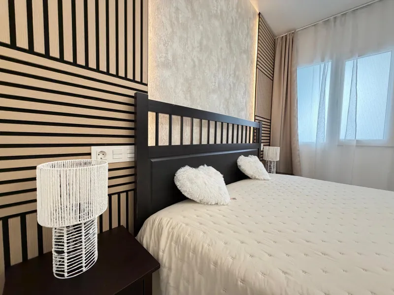 TOTALLY REFORMED PENTHOUSE 250 METERS FROM PLAYA DEL CURA. 3 BEDROOMS. 1 BATHROOM. SURFACE 92 M2. STORAGE ROOM INCLUDED.