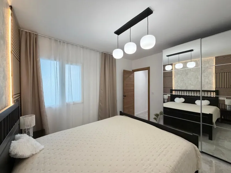 TOTALLY REFORMED PENTHOUSE 250 METERS FROM PLAYA DEL CURA. 3 BEDROOMS. 1 BATHROOM. SURFACE 92 M2. STORAGE ROOM INCLUDED.