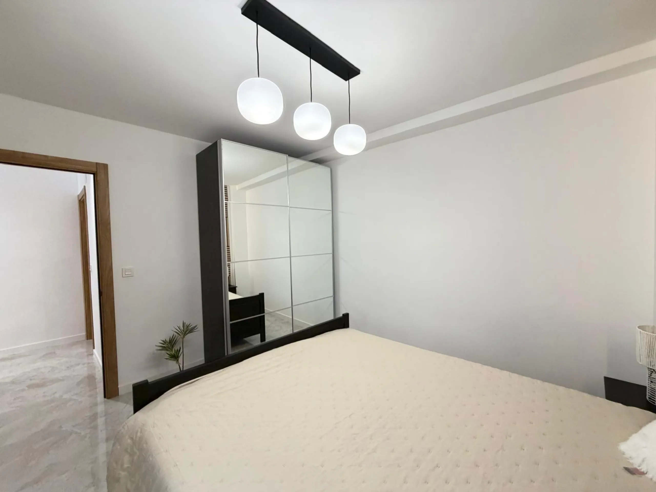 TOTALLY REFORMED PENTHOUSE 250 METERS FROM PLAYA DEL CURA. 3 BEDROOMS. 1 BATHROOM. SURFACE 92 M2. STORAGE ROOM INCLUDED.