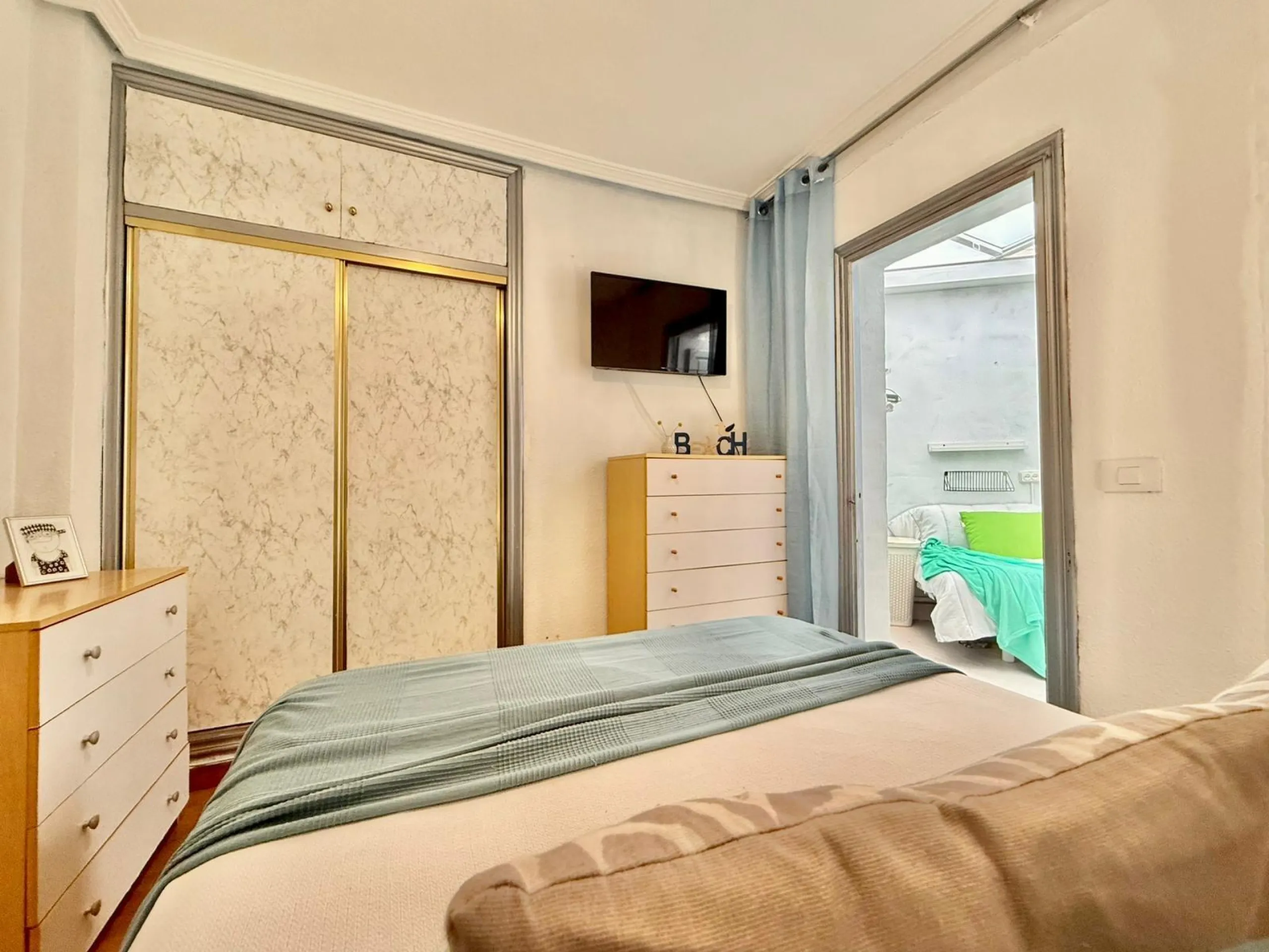 Cozy Apartment in La Puntica, Lo Pagan - Ideal for Investment JUST 2 STEPS FROM THE BEACH!