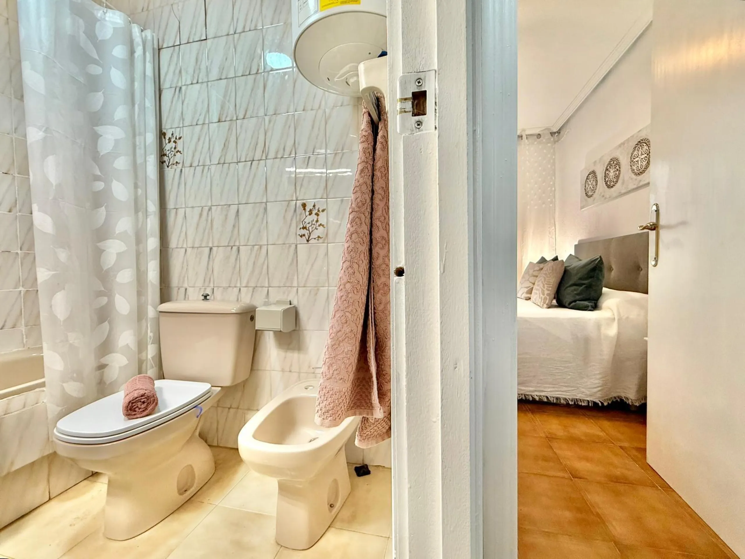 Cozy Apartment in La Puntica, Lo Pagan - Ideal for Investment JUST 2 STEPS FROM THE BEACH!
