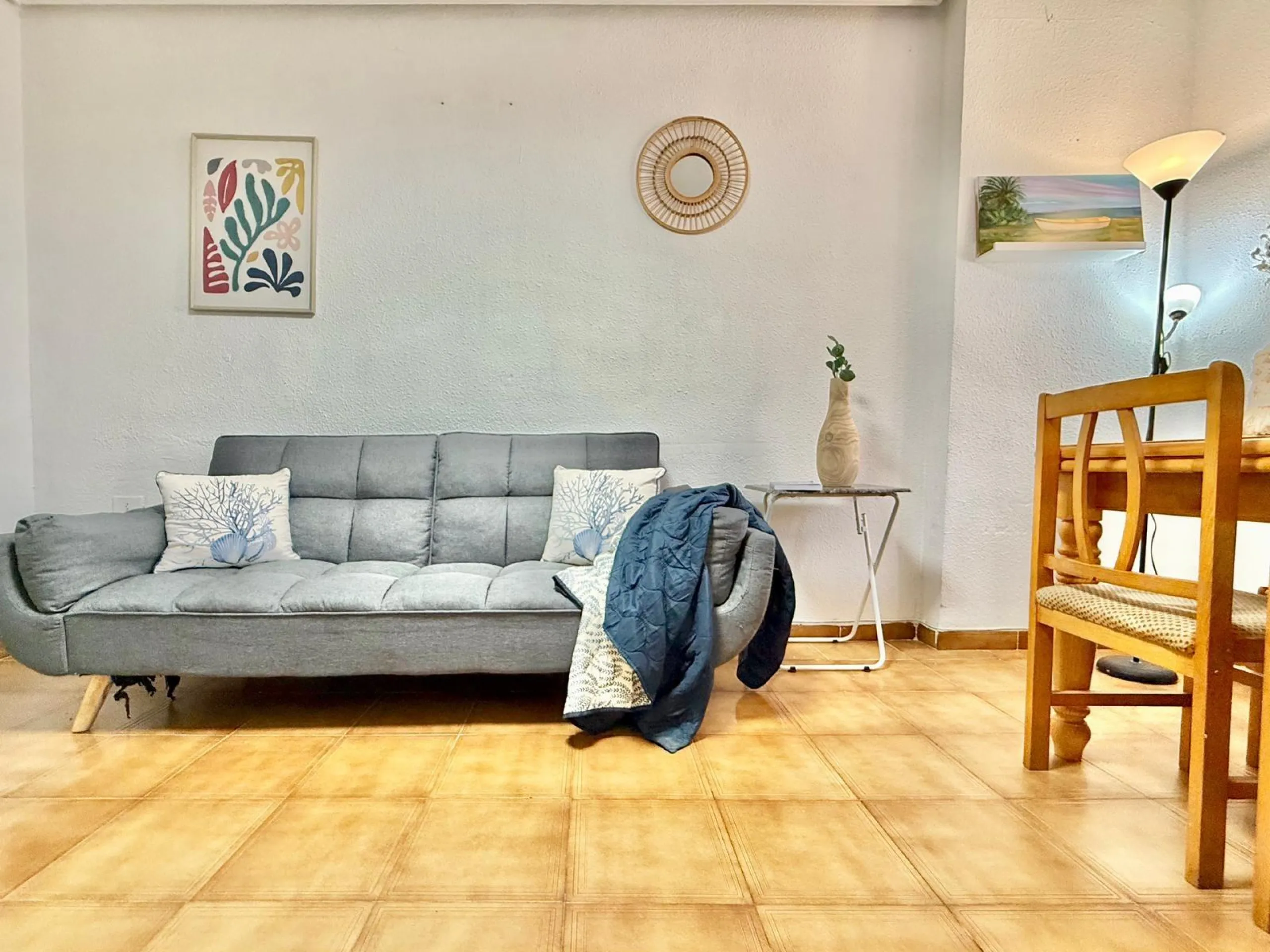 Cozy Apartment in La Puntica, Lo Pagan - Ideal for Investment JUST 2 STEPS FROM THE BEACH!