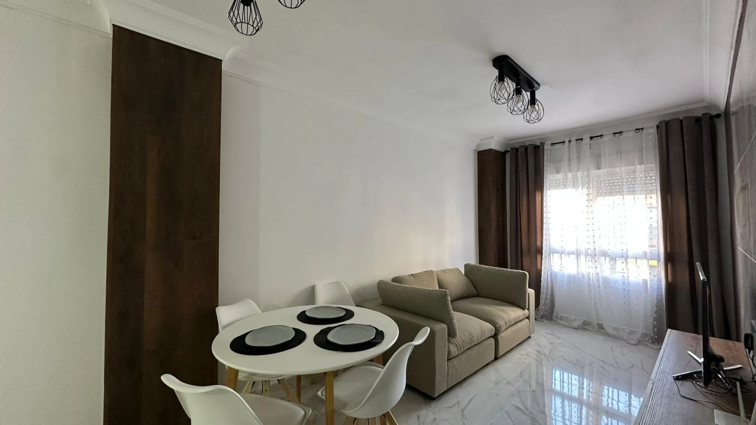 PLANTA BAJA DE 2 HAB Y 1 BAÑO EN EL CENTRO DE TORREVIEJA