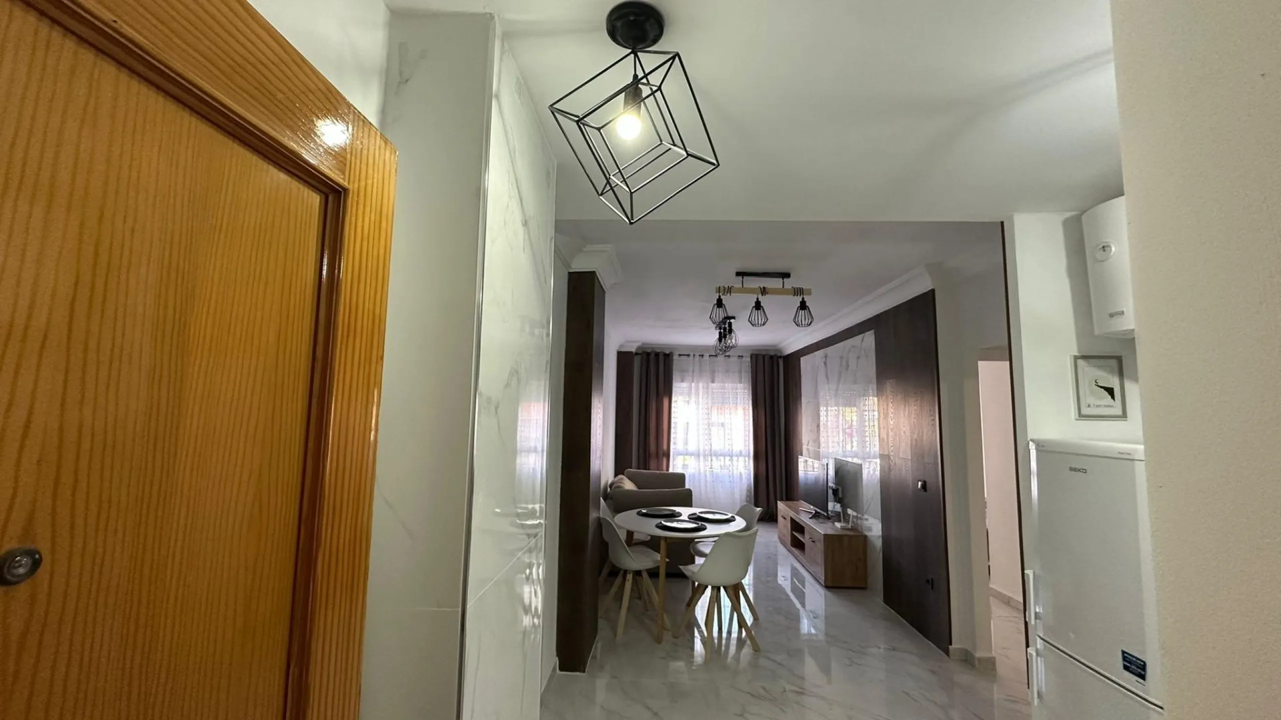 PLANTA BAJA DE 2 HAB Y 1 BAÑO EN EL CENTRO DE TORREVIEJA