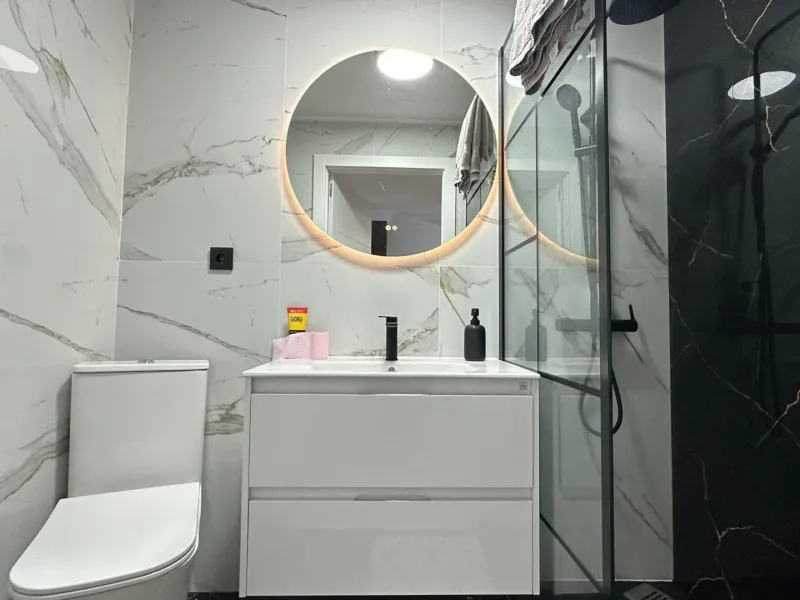 PLANTA BAJA DE 2 HAB Y 1 BAÑO EN EL CENTRO DE TORREVIEJA