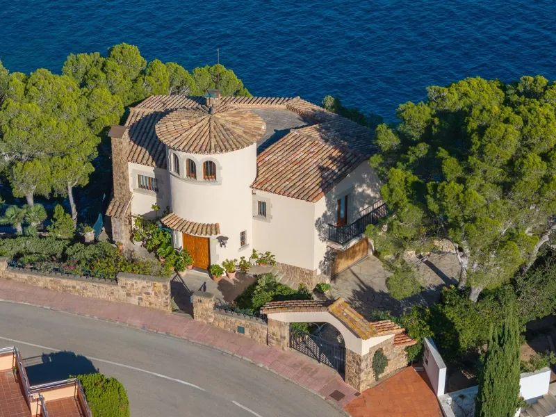 Villa exclusiva en primera línea de mar en Tamariu, Costa Brava