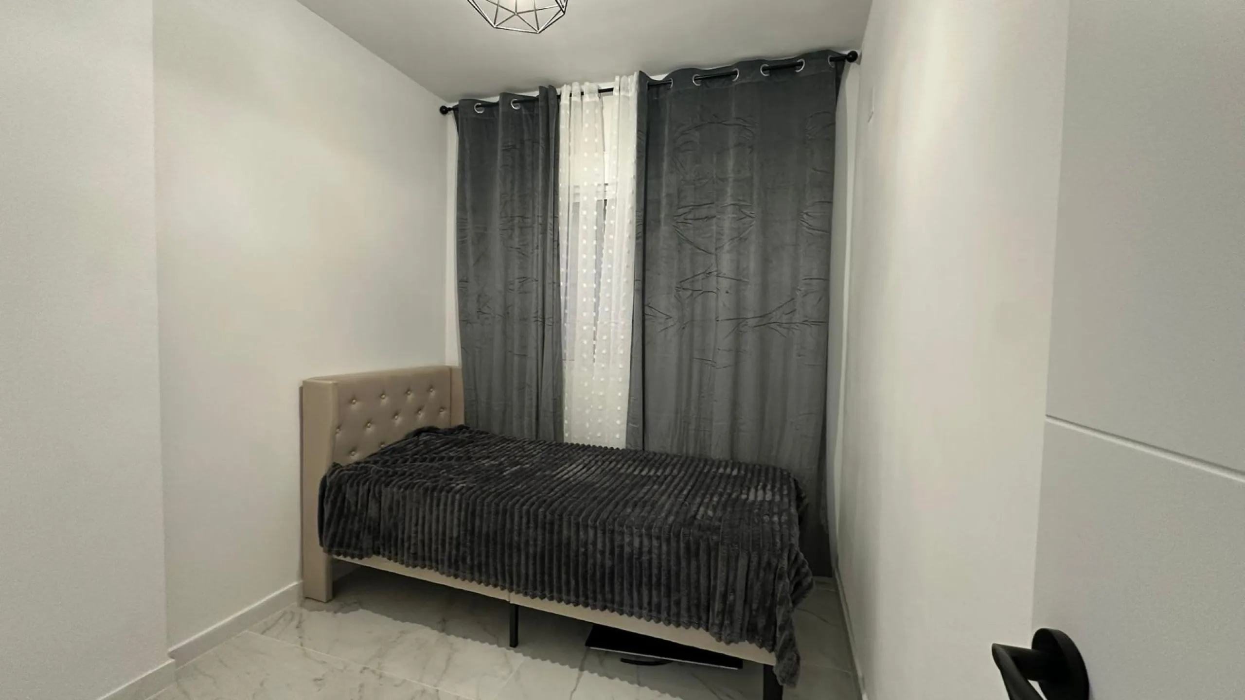 PLANTA BAJA DE 2 HAB Y 1 BAÑO EN EL CENTRO DE TORREVIEJA