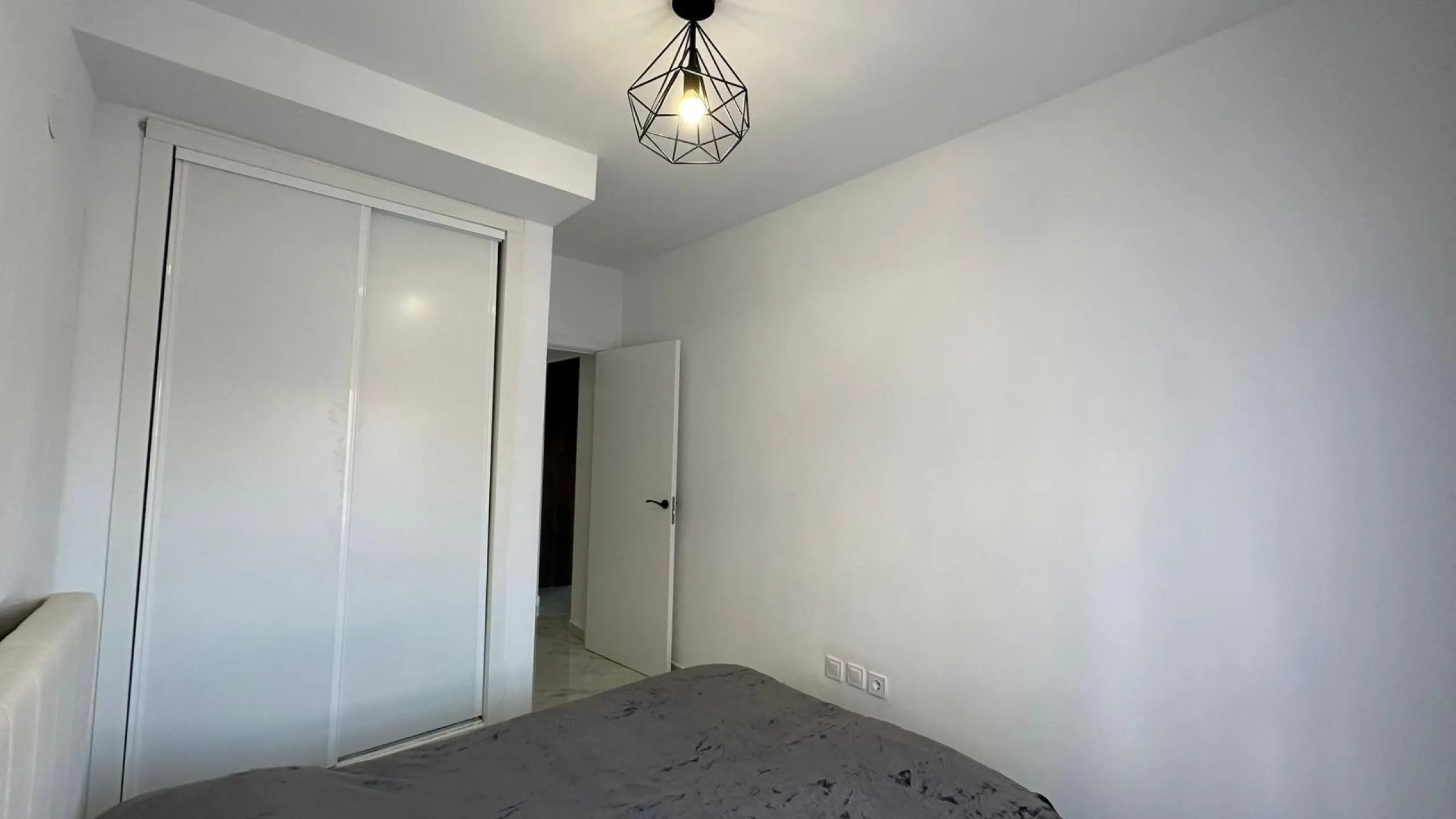 PLANTA BAJA DE 2 HAB Y 1 BAÑO EN EL CENTRO DE TORREVIEJA