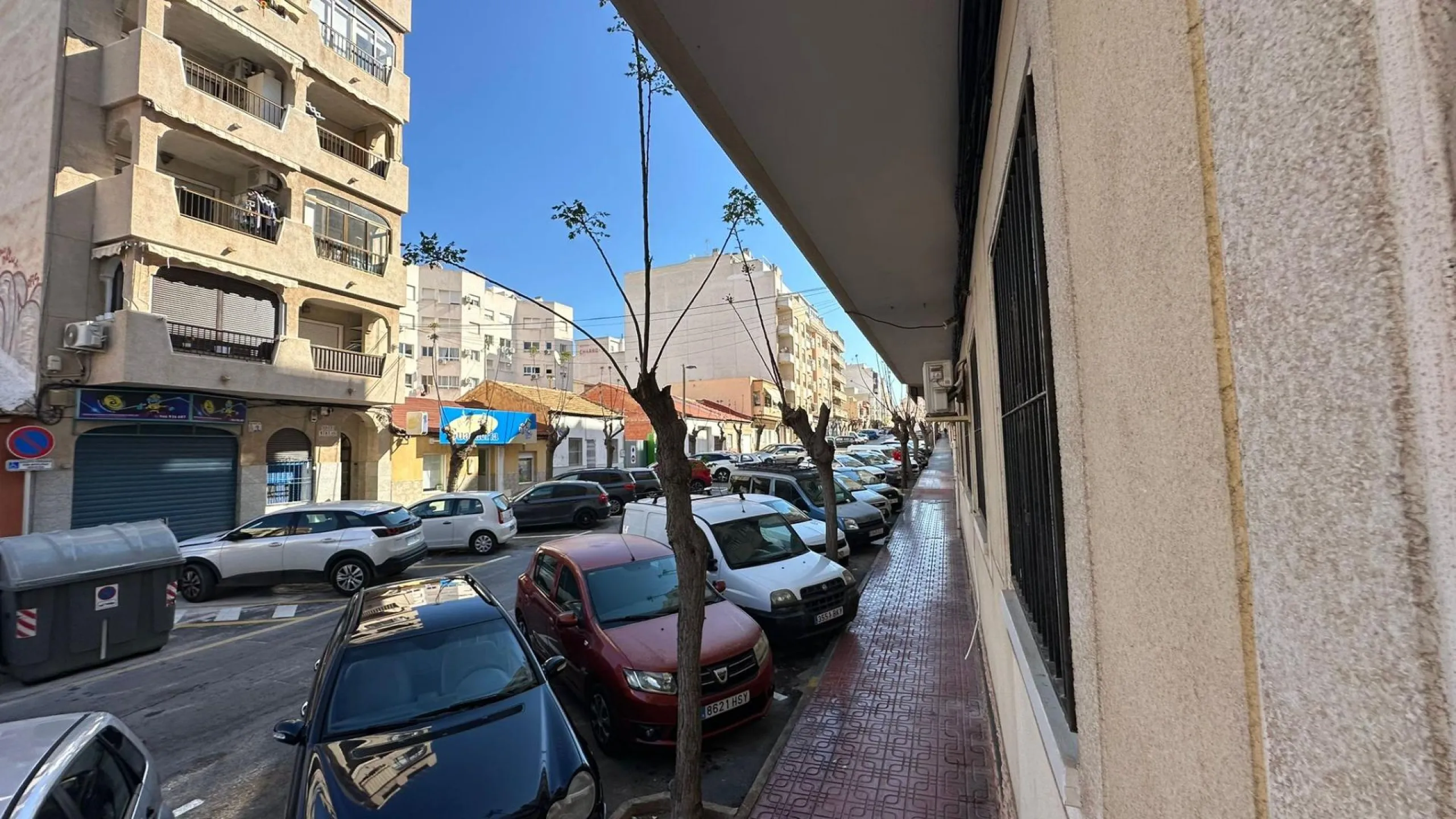 PLANTA BAJA DE 2 HAB Y 1 BAÑO EN EL CENTRO DE TORREVIEJA