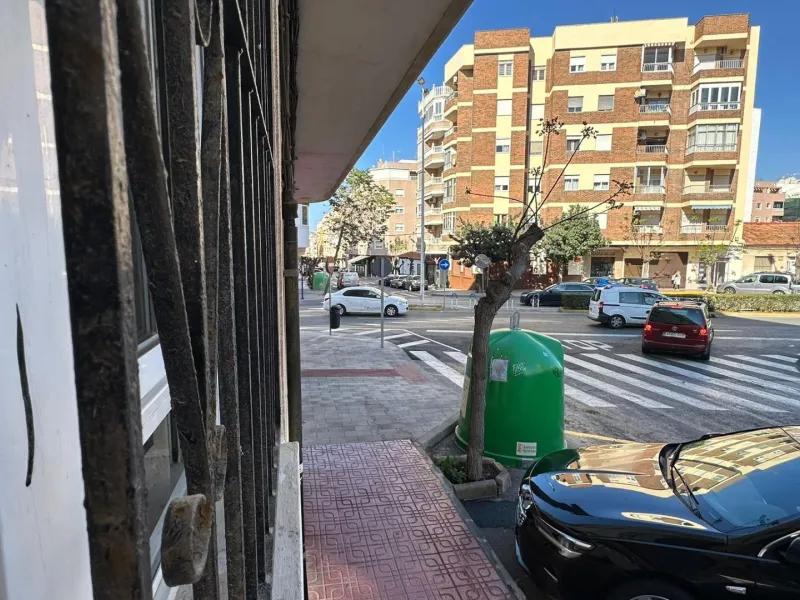 PLANTA BAJA DE 2 HAB Y 1 BAÑO EN EL CENTRO DE TORREVIEJA