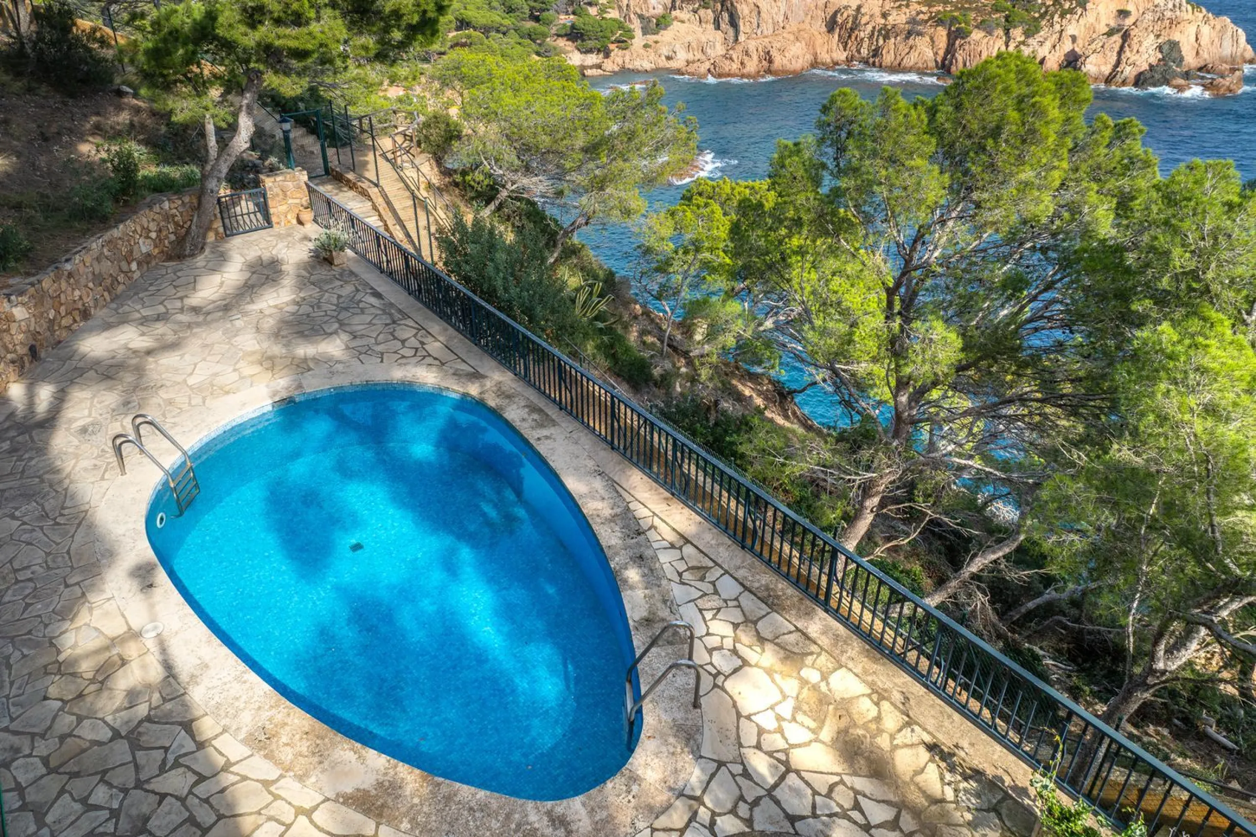 Villa exclusiva en primera línea de mar en Tamariu, Costa Brava