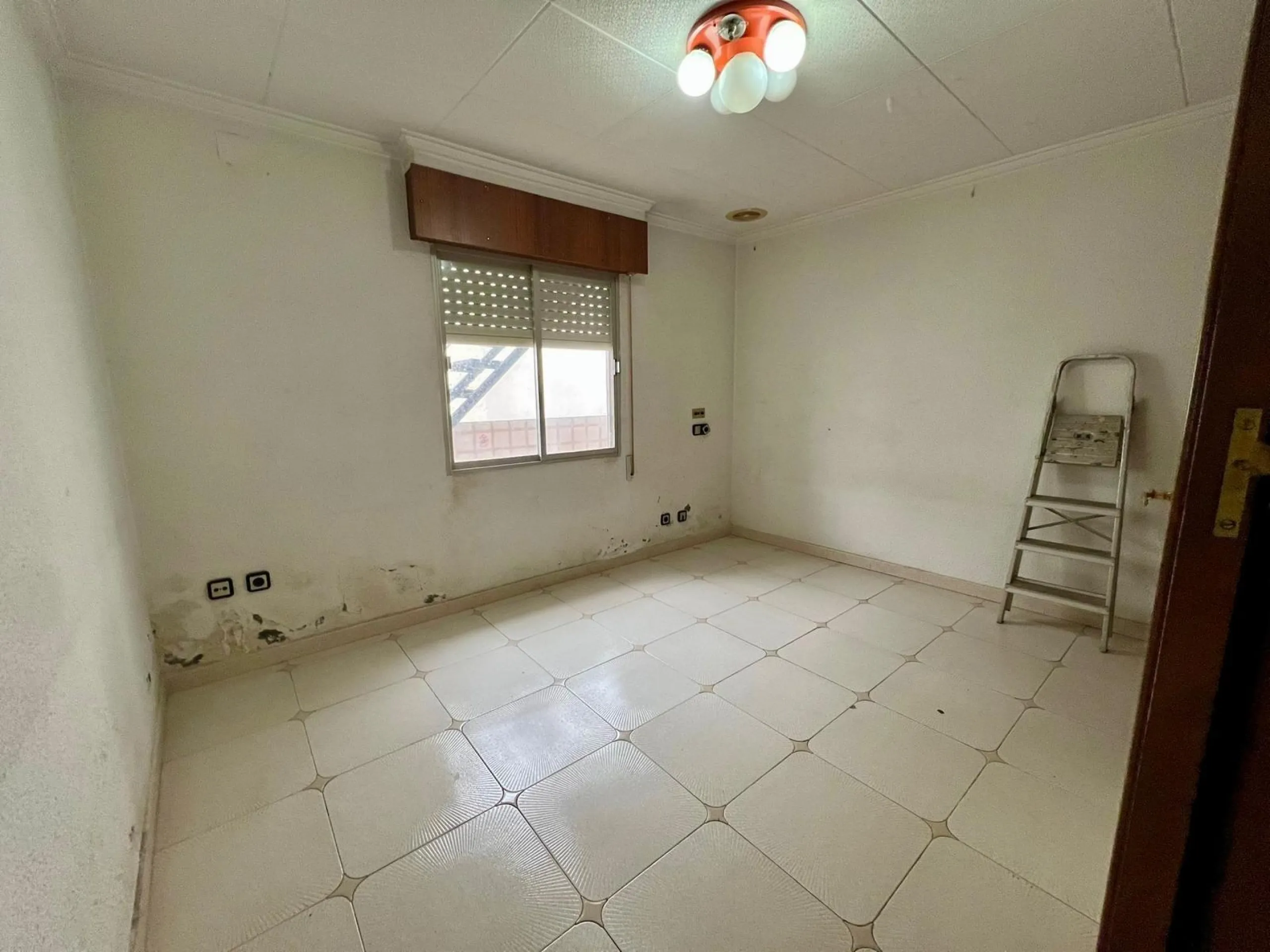 Spacious Apartment for Sale in the Center of Torrevieja