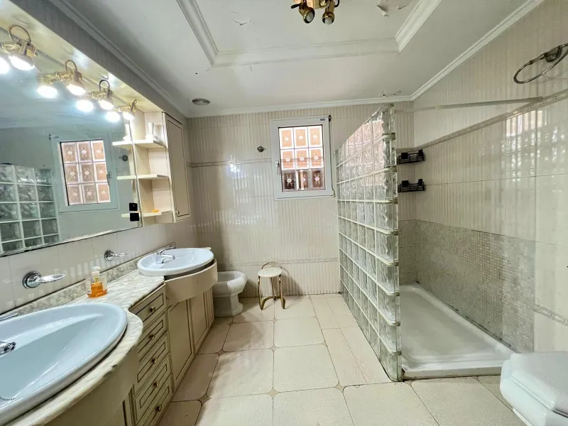 Spacious Apartment for Sale in the Center of Torrevieja